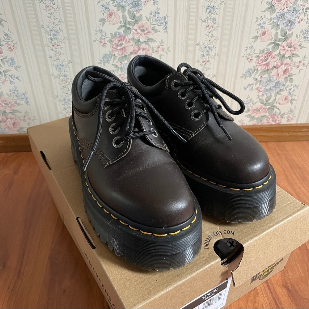 Like New Doc Martens 8053 Quad Leather Platform Shoes